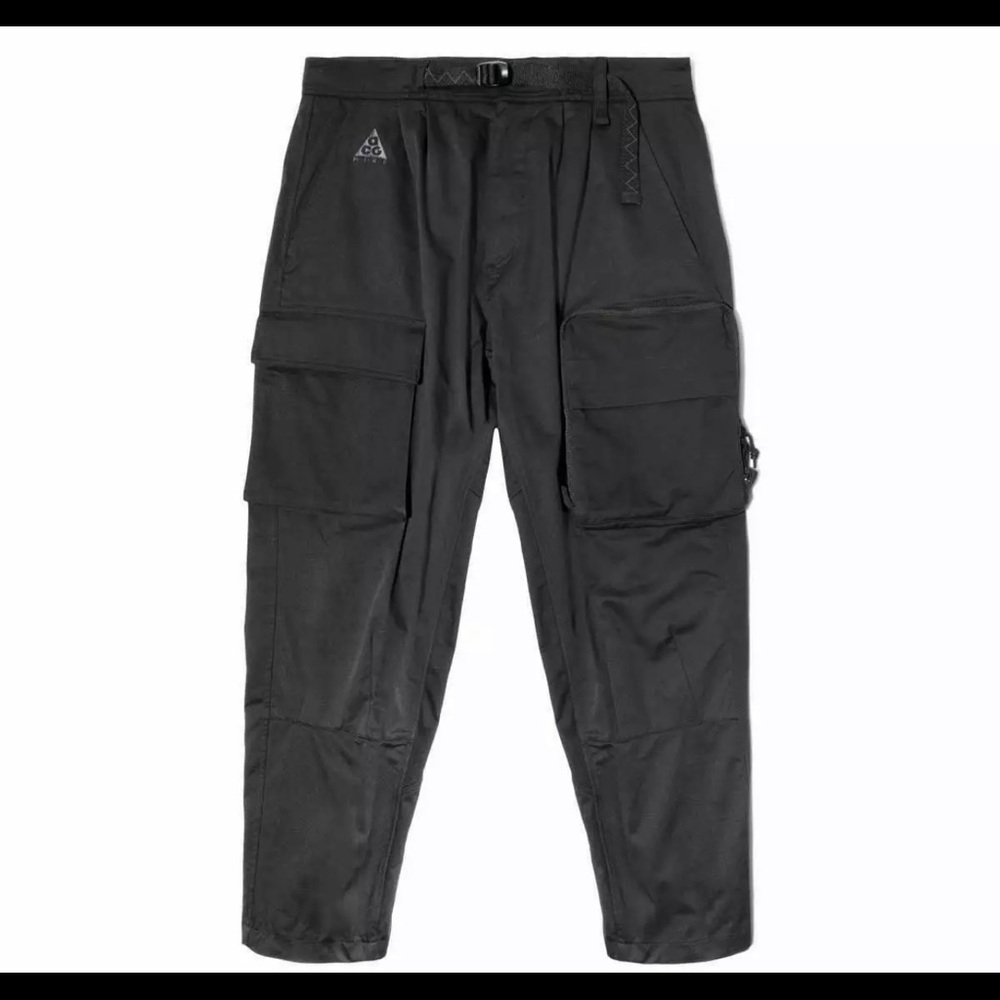 NWT Nike ACG Woven Cargo Pants $180